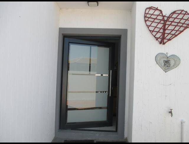 3 BEDROOM PROPERTY TO RENT IN DANA BAY